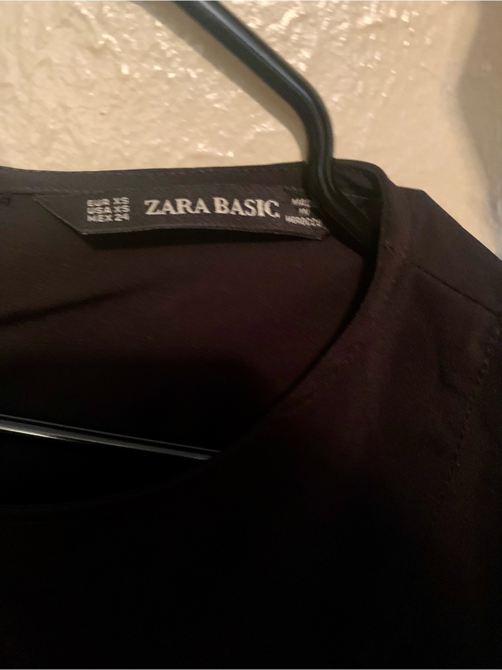 Zara Black Ruffled Top - Picture 4 of 4